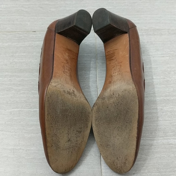 Vintage Salvatore Ferragamo Moccasin/Boat Heels - Picture 8 of 8